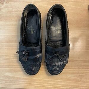 Giorgio Brutini Men's black leather weave with tassel loafers size 8D